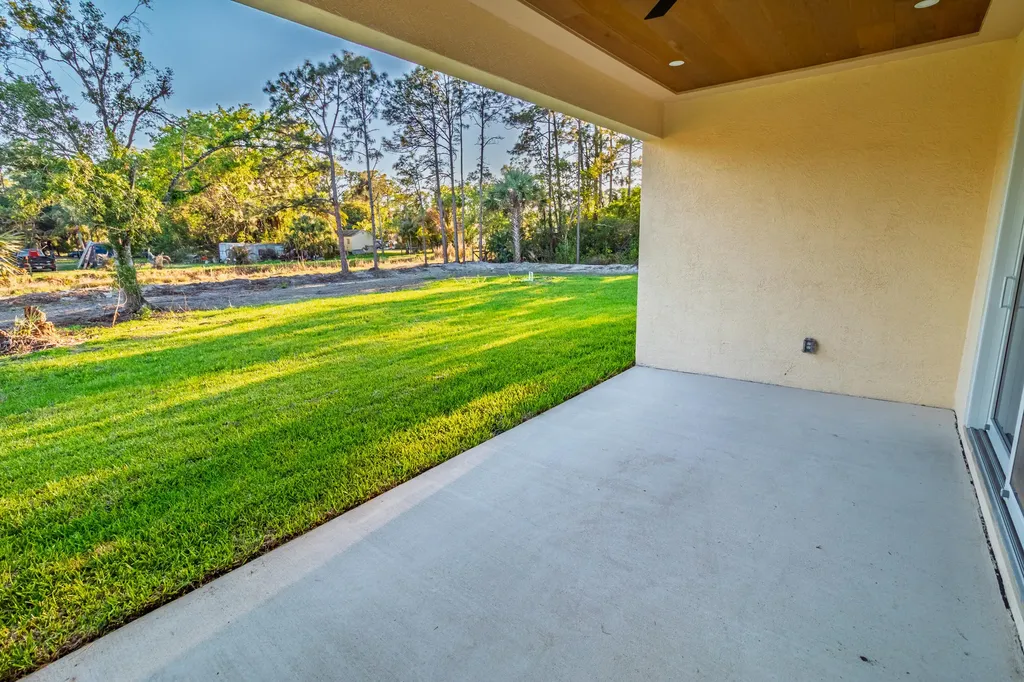 17602 63rd N The Acreage FL 33470