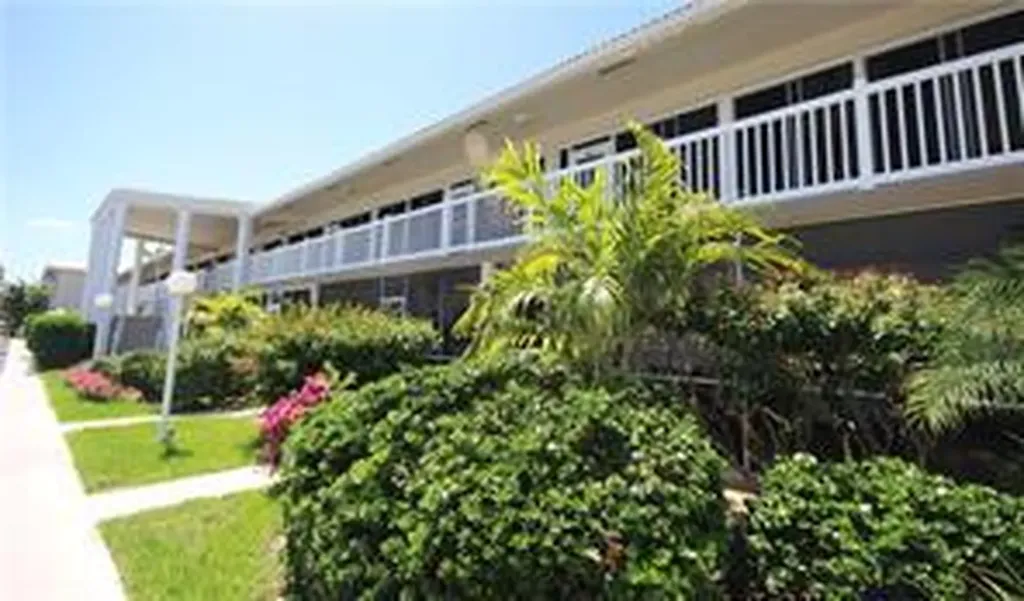 2734 NE 27th Court Lighthouse Point FL 33064