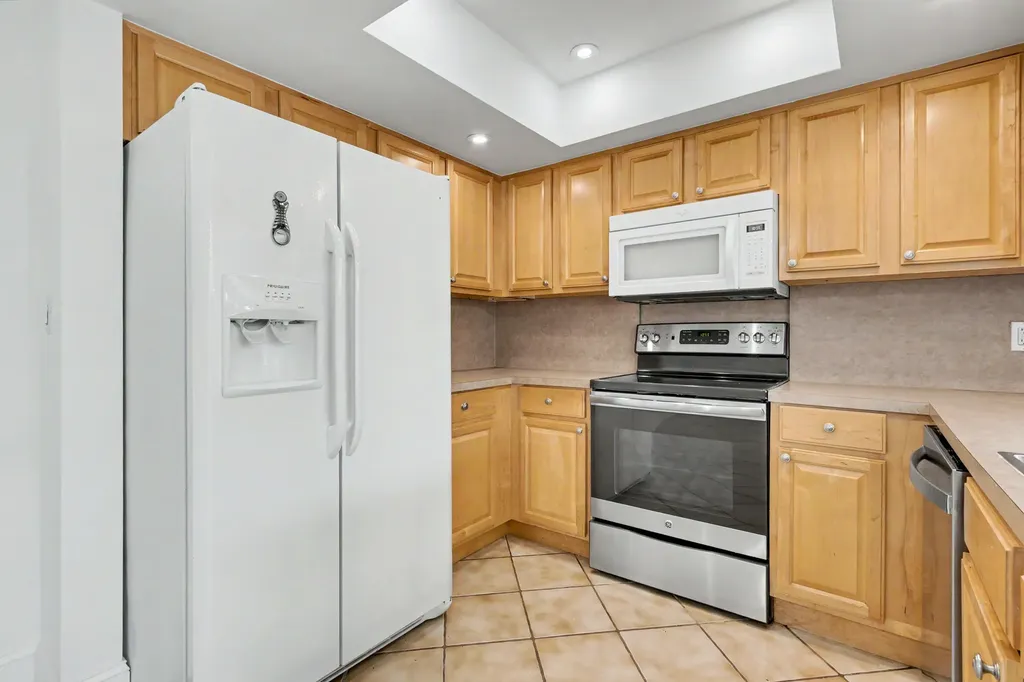 4800 NE 25th Avenue Fort Lauderdale FL 33308