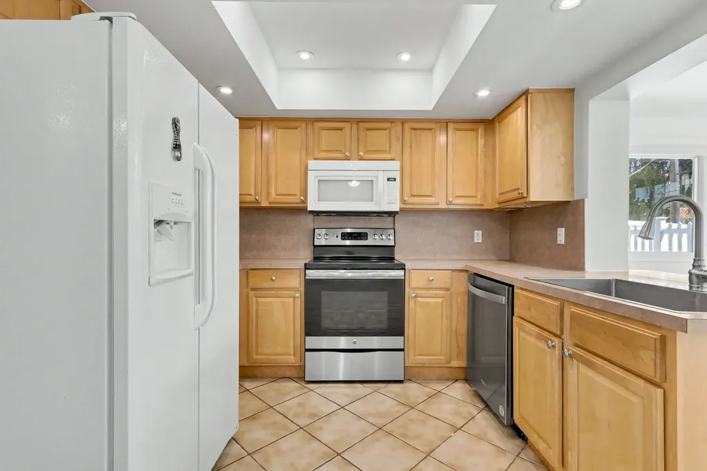 4800 NE 25th Avenue Fort Lauderdale FL 33308