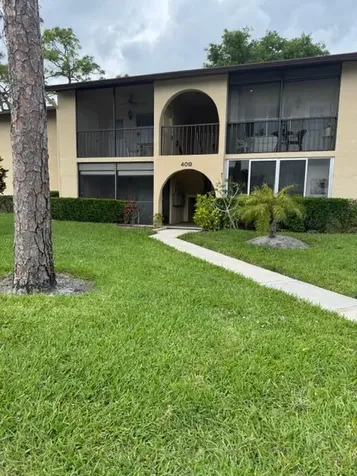 409 Pine Glen Lane Greenacres FL 33463
