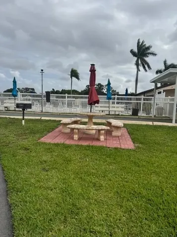 409 Pine Glen Lane Greenacres FL 33463