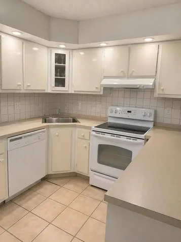 409 Pine Glen Lane Greenacres FL 33463