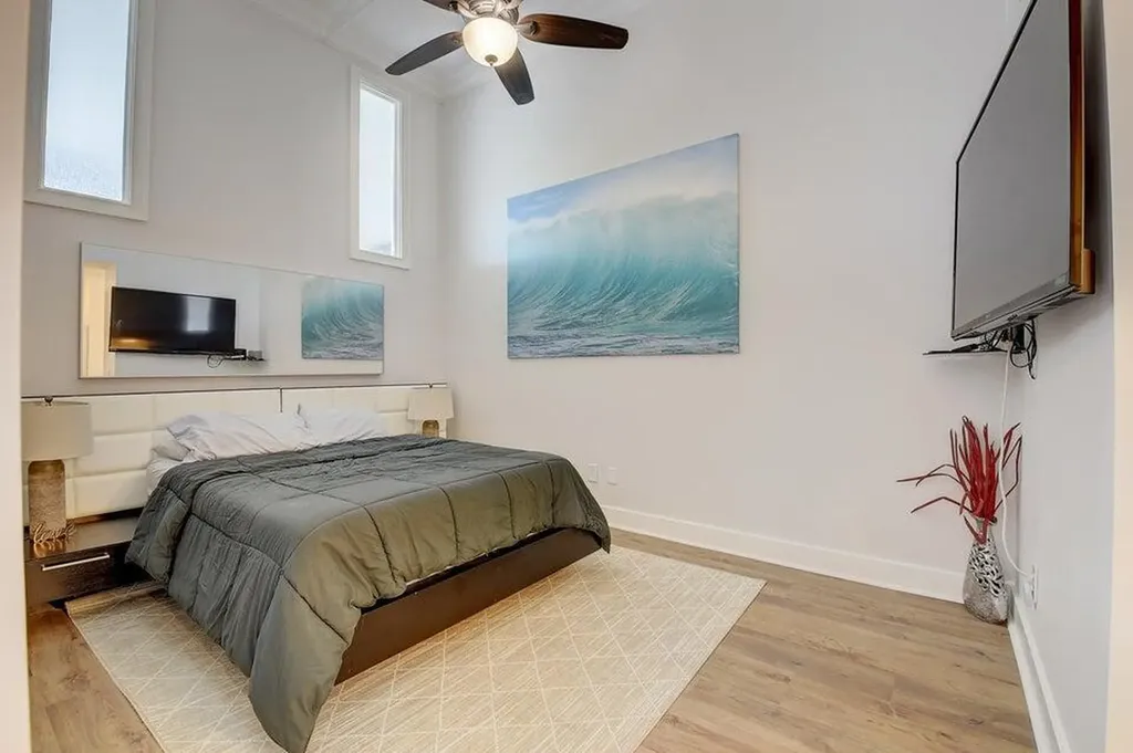 185 NE 4th Avenue Delray Beach FL 33483
