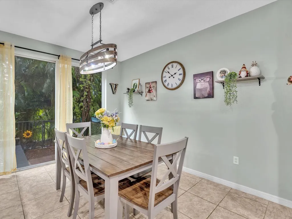 7758 SW 52nd Place Davie FL 33328