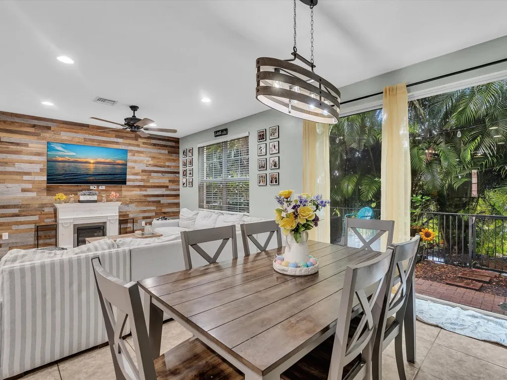 7758 SW 52nd Place Davie FL 33328