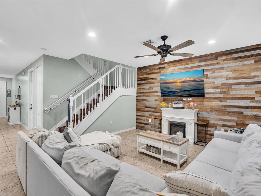7758 SW 52nd Place Davie FL 33328