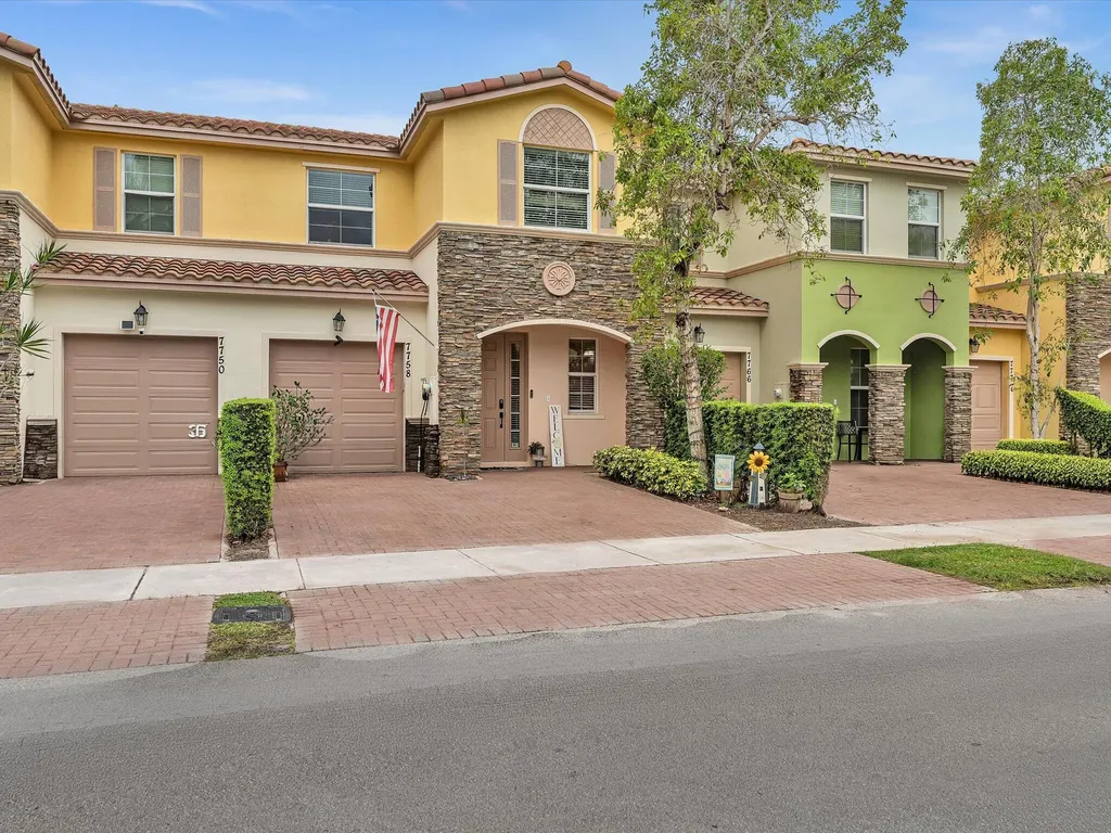 7758 SW 52nd Place Davie FL 33328