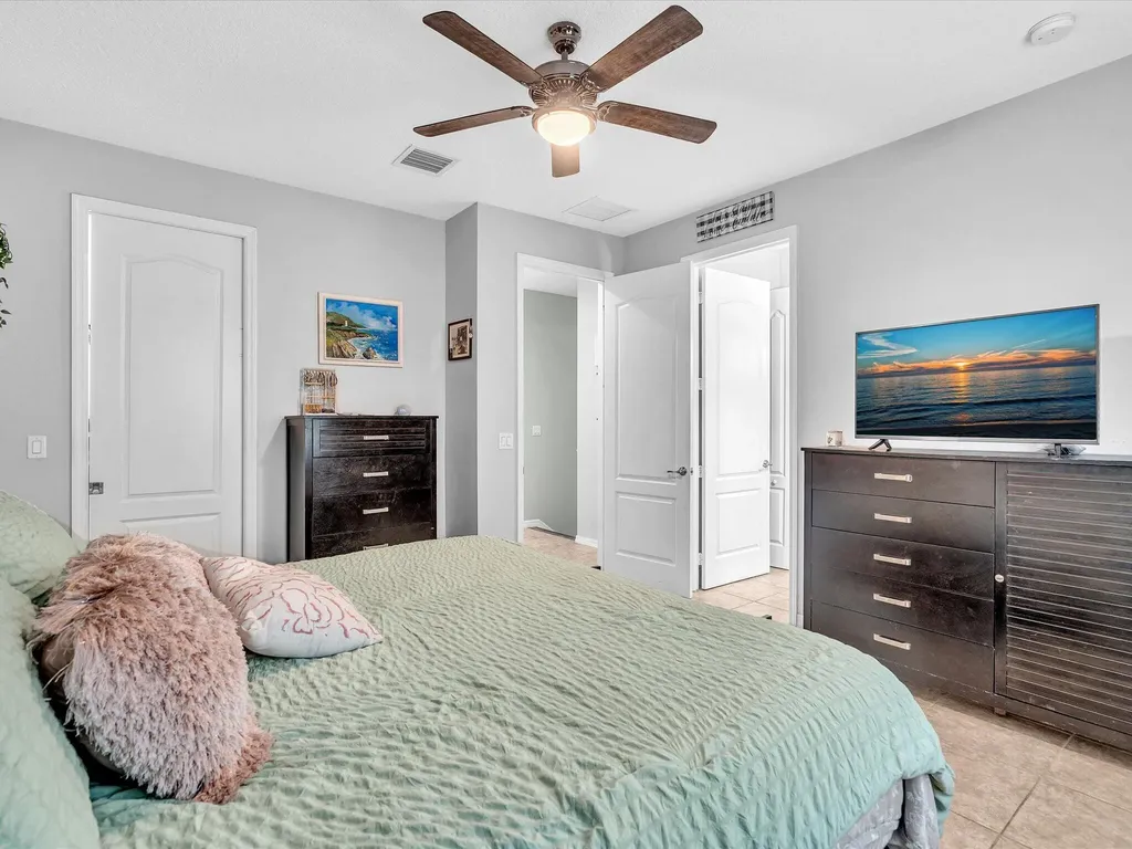 7758 SW 52nd Place Davie FL 33328