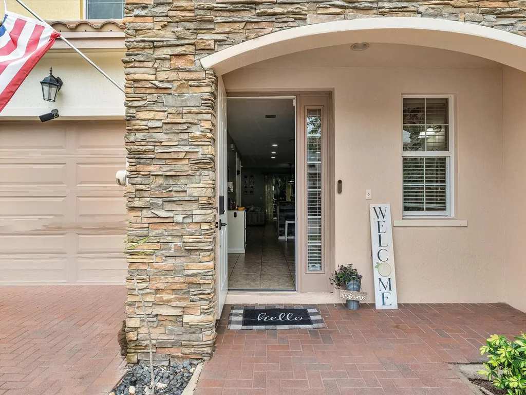 7758 SW 52nd Place Davie FL 33328