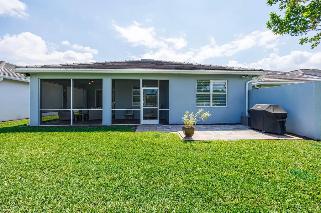 9633 Mosler Trail Lake Worth FL 33467