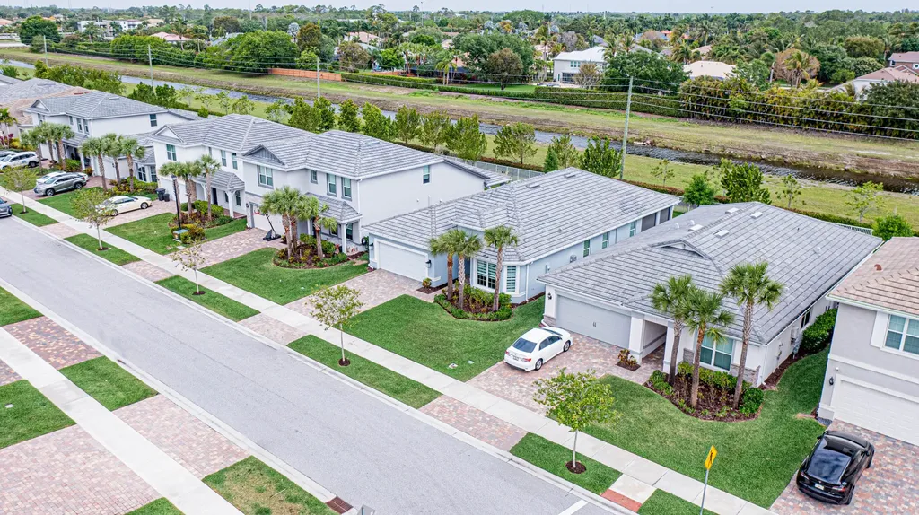 9633 Mosler Trail Lake Worth FL 33467