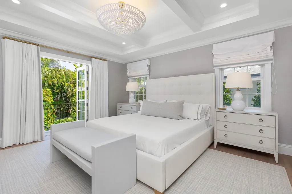 211 Ocean Terrace Palm Beach FL 33480