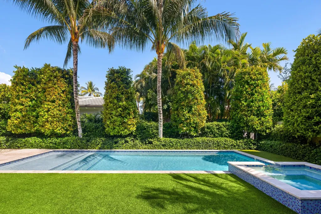 211 Ocean Terrace Palm Beach FL 33480