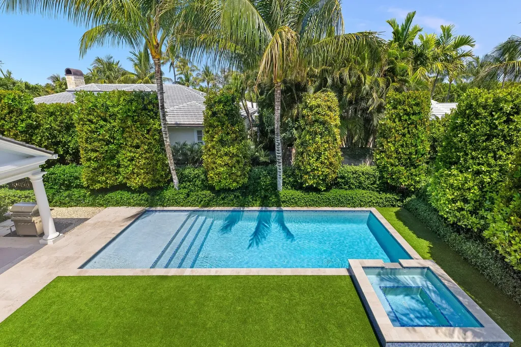 211 Ocean Terrace Palm Beach FL 33480