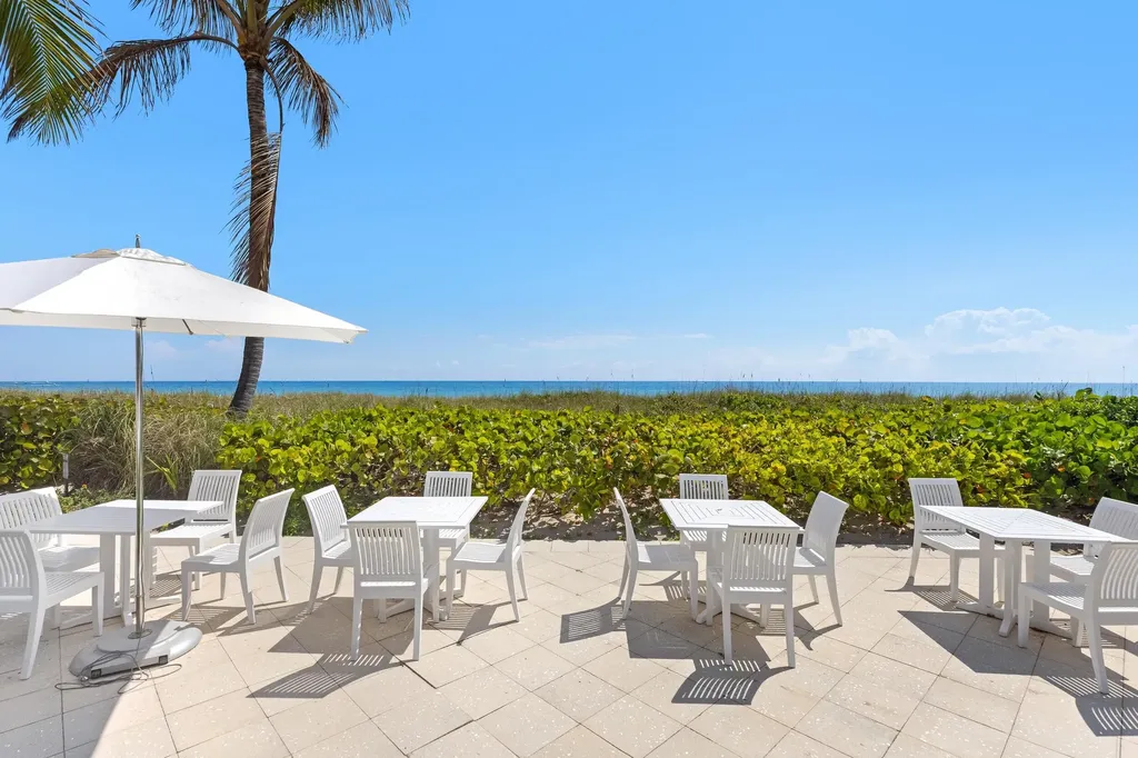 211 Ocean Terrace Palm Beach FL 33480