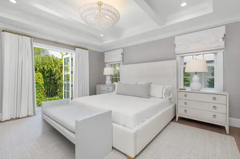 211 Ocean Terrace Palm Beach FL 33480