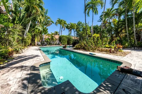 1200 NE 17th Court Fort Lauderdale FL 33305