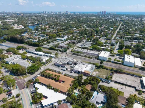 1200 NE 17th Court Fort Lauderdale FL 33305