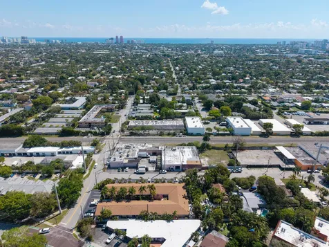 1200 NE 17th Court Fort Lauderdale FL 33305