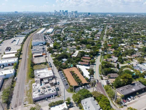 1200 NE 17th Court Fort Lauderdale FL 33305