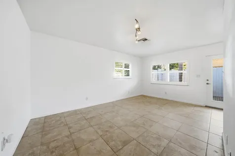 1200 NE 17th Court Fort Lauderdale FL 33305