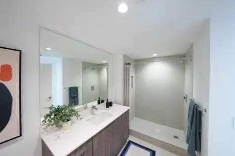 450 SW 5th Street Miami FL 33130