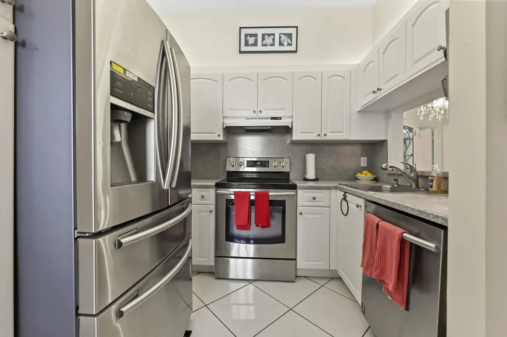 5450 Verona Drive Boynton Beach FL 33437