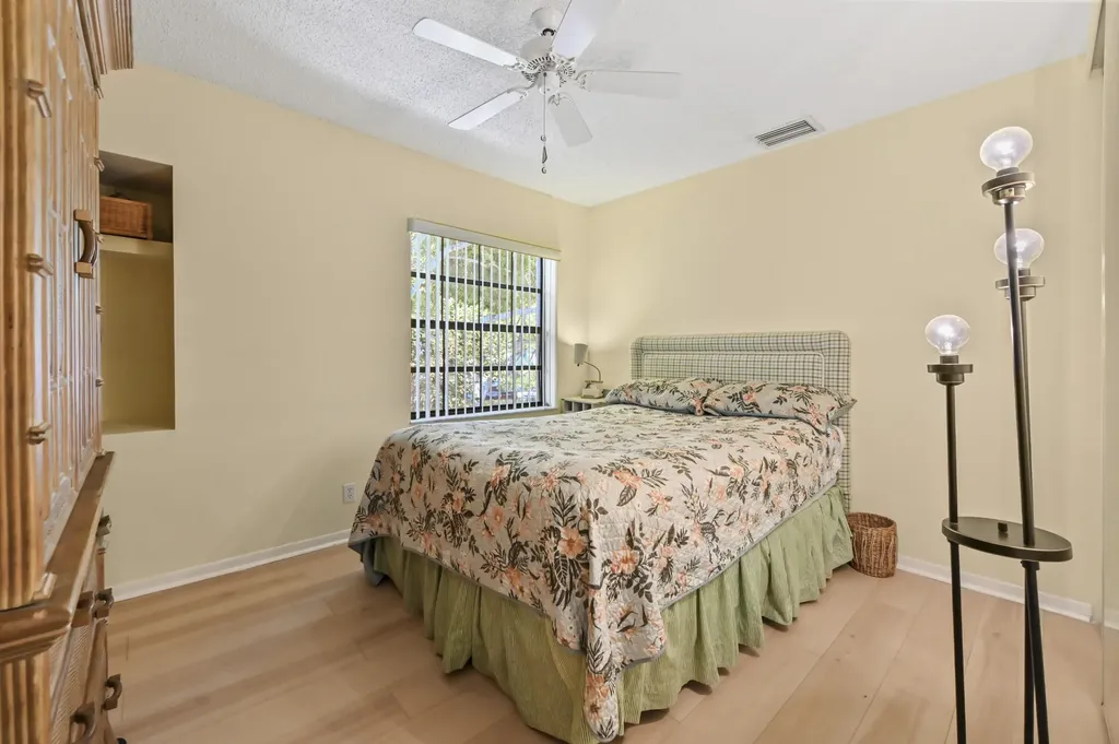 5450 Verona Drive Boynton Beach FL 33437