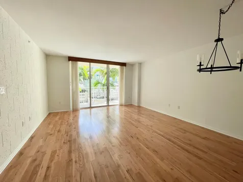 99 SE Mizner Boulevard Boca Raton FL 33432