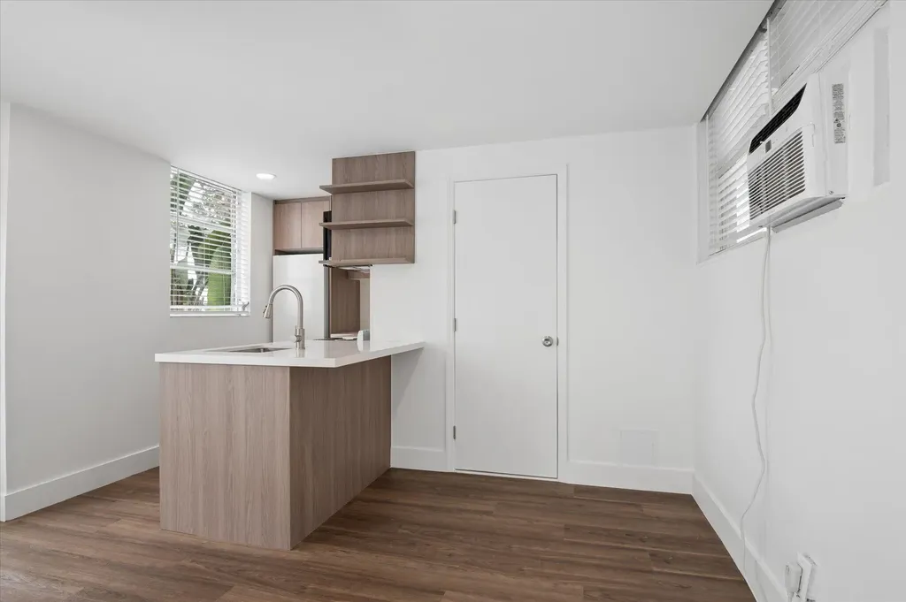 524 Orton Avenue Fort Lauderdale FL 33304