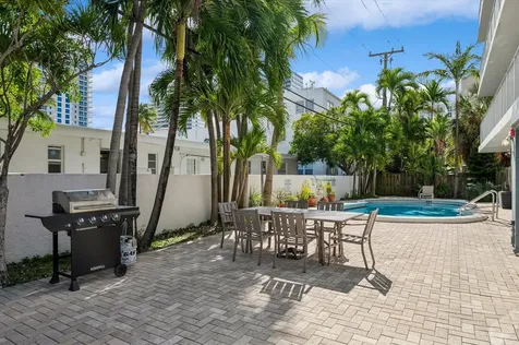 524 Orton Avenue Fort Lauderdale FL 33304