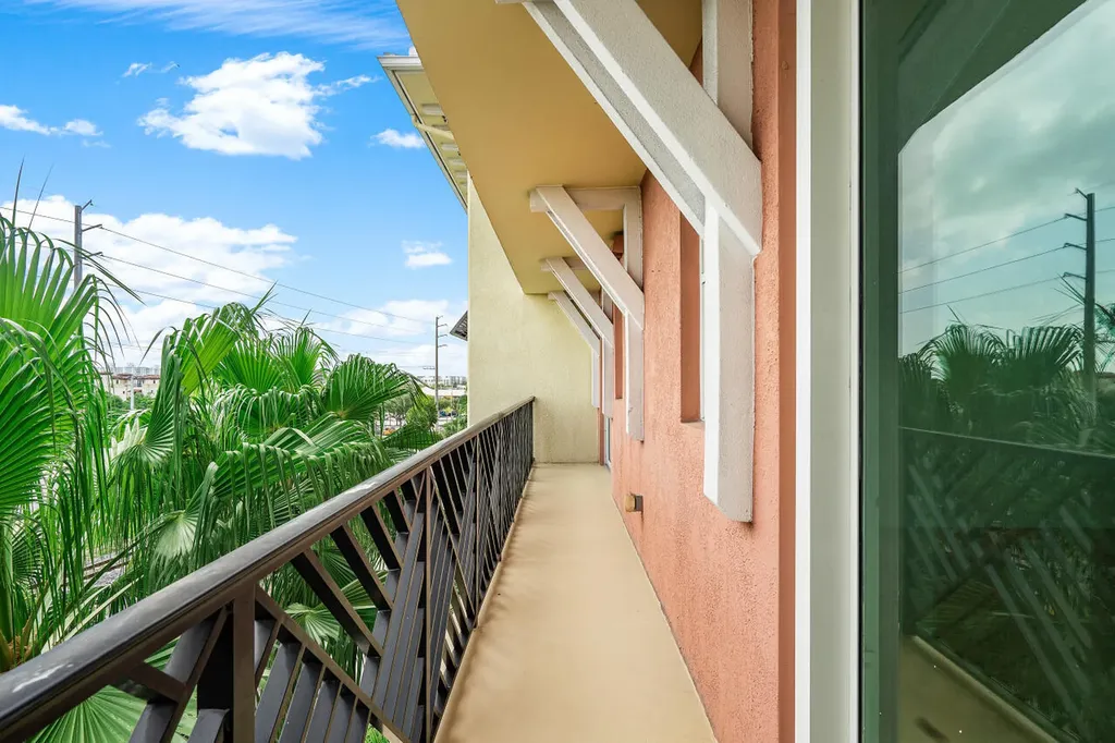 235 NE 1st Street Delray Beach FL 33444