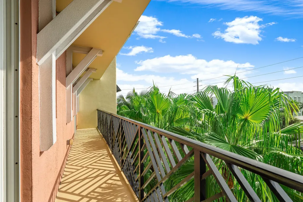 235 NE 1st Street Delray Beach FL 33444