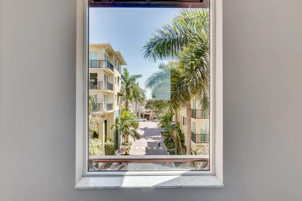 235 NE 1st Street Delray Beach FL 33444