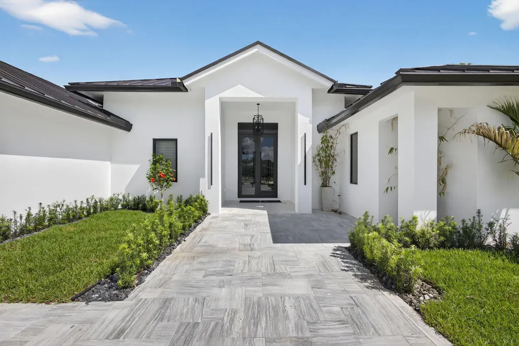 8771 Man O War Road Palm Beach Gardens FL 33418