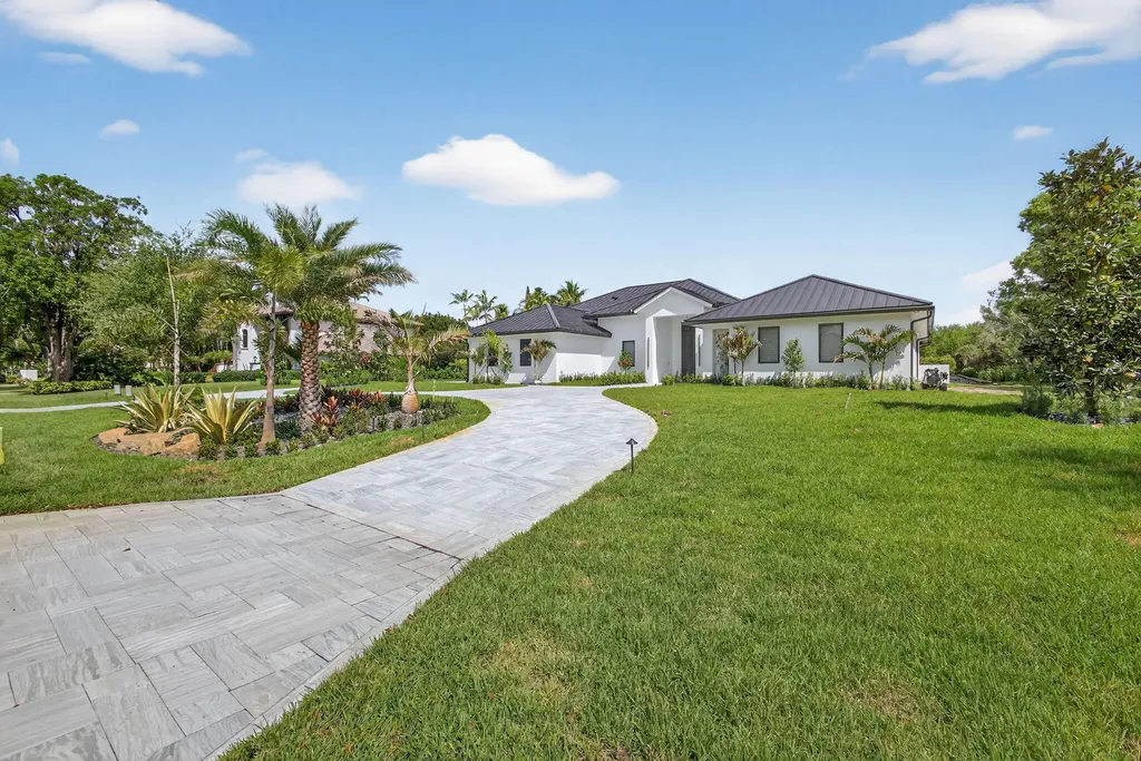 8771 Man O War Road Palm Beach Gardens FL 33418