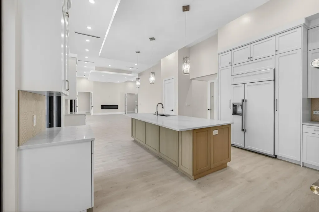 8771 Man O War Road Palm Beach Gardens FL 33418
