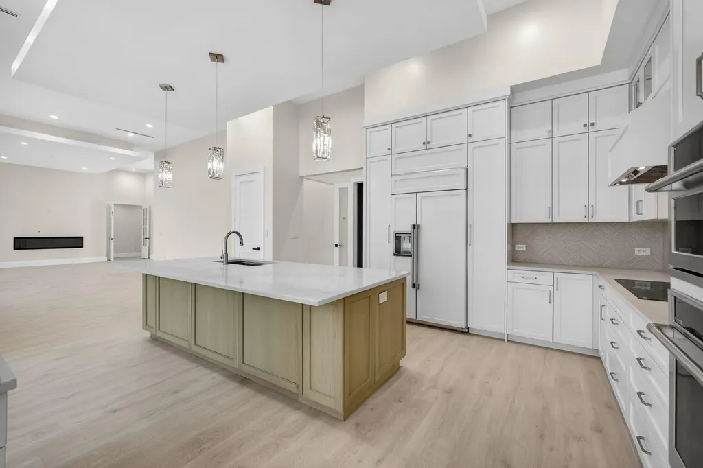 8771 Man O War Road Palm Beach Gardens FL 33418