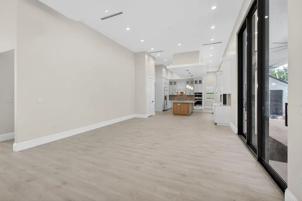 8771 Man O War Road Palm Beach Gardens FL 33418