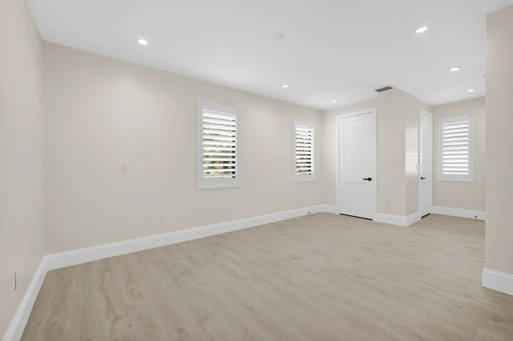 8771 Man O War Road Palm Beach Gardens FL 33418