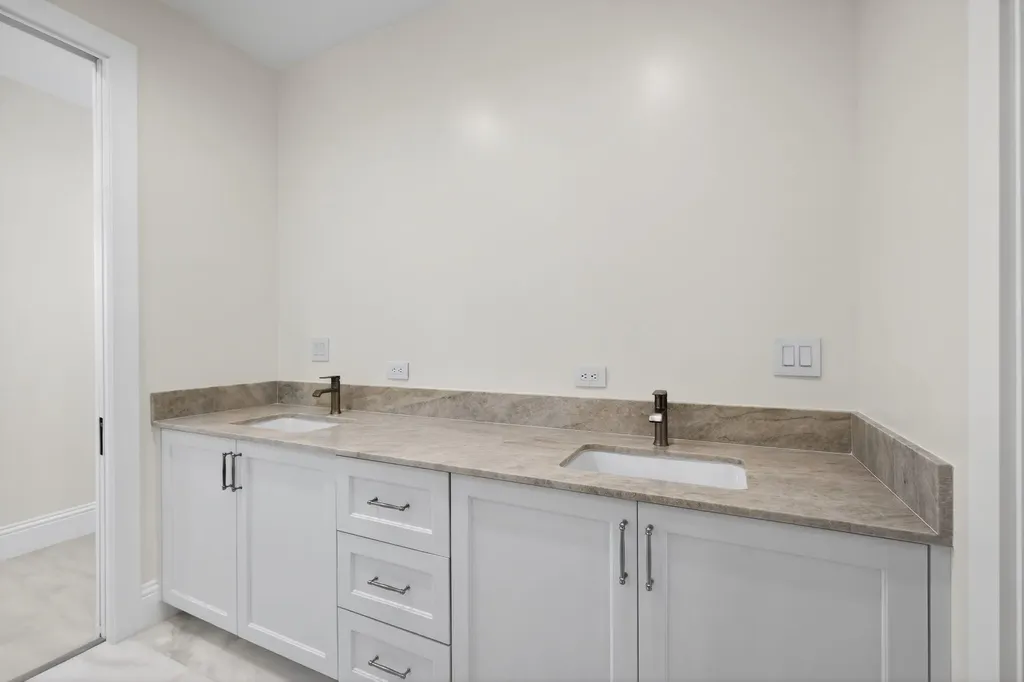 8771 Man O War Road Palm Beach Gardens FL 33418