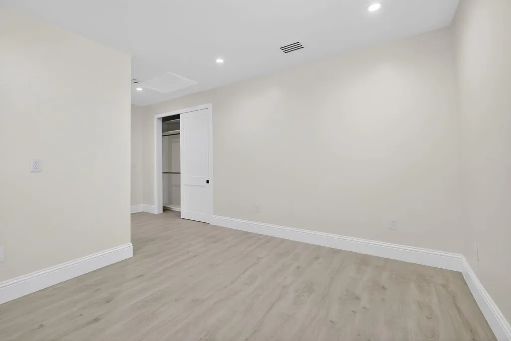 8771 Man O War Road Palm Beach Gardens FL 33418