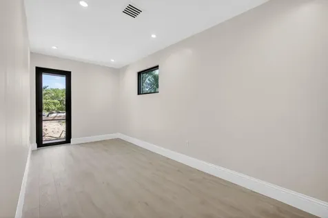 8771 Man O War Road Palm Beach Gardens FL 33418