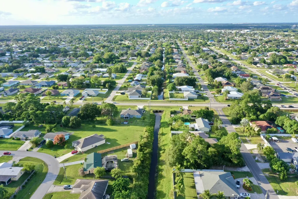 2149 SW Susset Lane Port St Lucie FL 34953