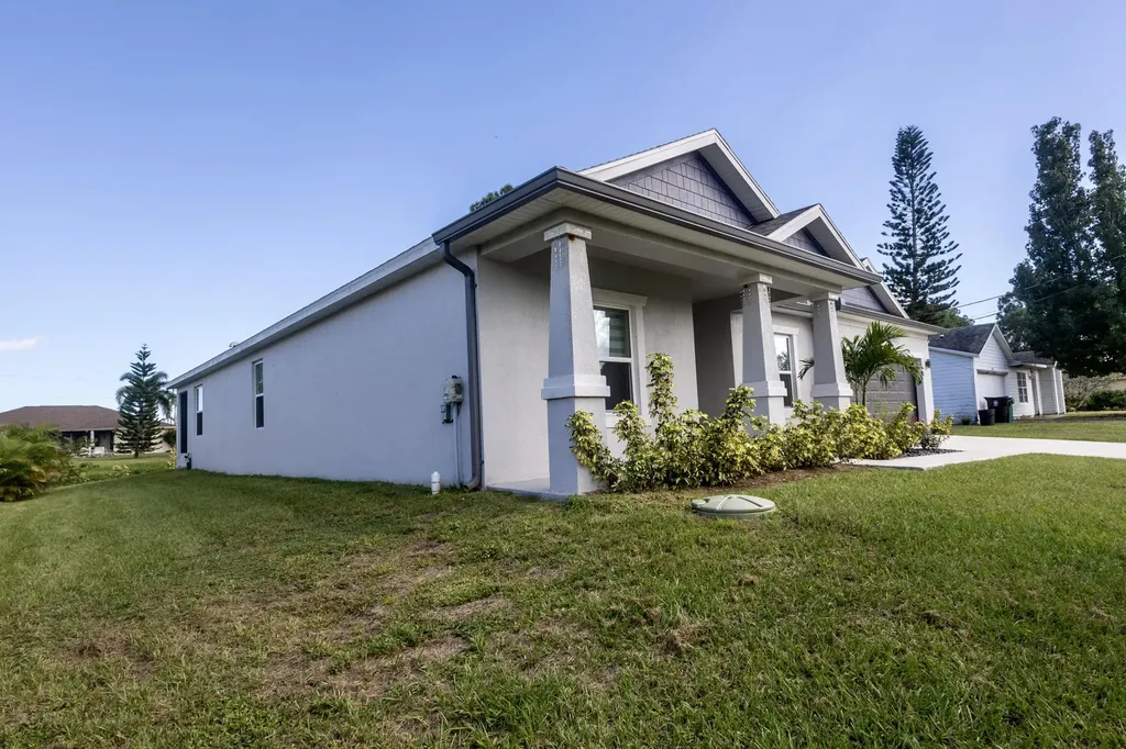 2149 SW Susset Lane Port St Lucie FL 34953