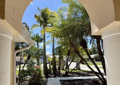 751 SE Starflower Avenue Port St Lucie FL 34983