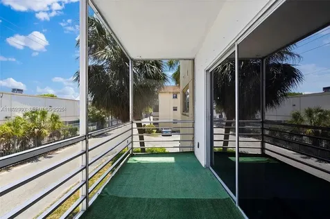 4043 NW 16th Street Lauderhill FL 33313