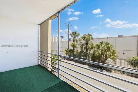 4043 NW 16th Street Lauderhill FL 33313