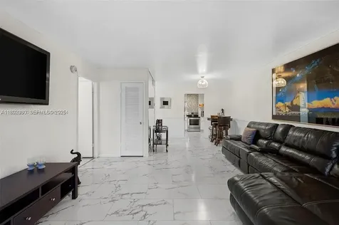 4043 NW 16th Street Lauderhill FL 33313